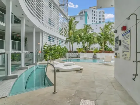 9821 E Bay Harbor Drive Bay Harbor Islands FL 33154