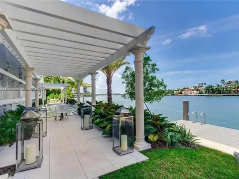 9821 E Bay Harbor Drive Bay Harbor Islands FL 33154