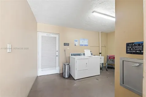 4320 Washington Street Hollywood FL 33021