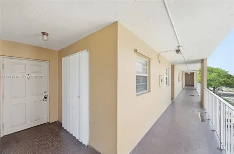 4320 Washington Street Hollywood FL 33021