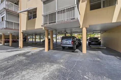 4320 Washington Street Hollywood FL 33021