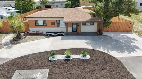 654 NW 45th Street Oakland Park FL 33309