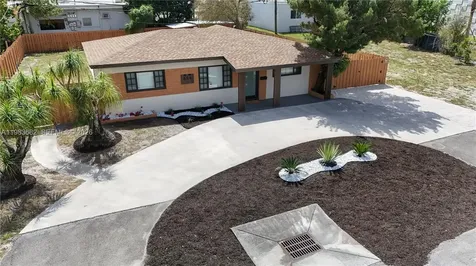 654 NW 45th Street Oakland Park FL 33309