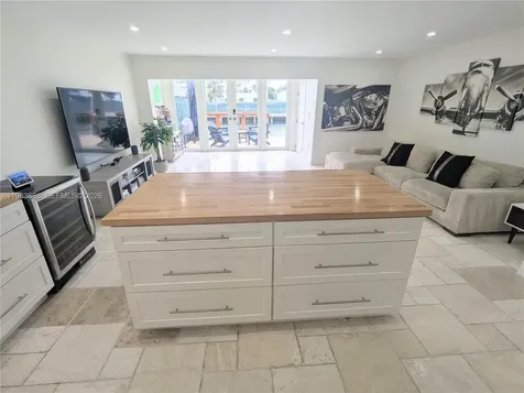 3789 NE 167th Street North Miami Beach FL 33160