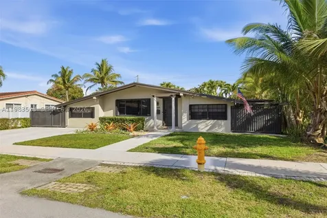 2485 NE 214th Street Miami FL 33180