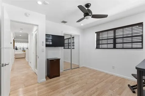 2485 NE 214th Street Miami FL 33180