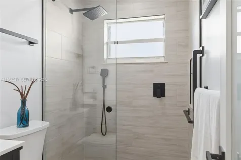 2485 NE 214th Street Miami FL 33180