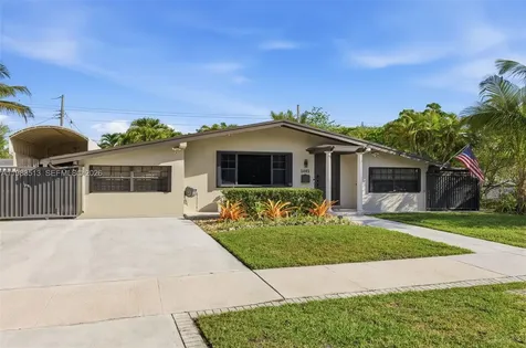 2485 NE 214th Street Miami FL 33180