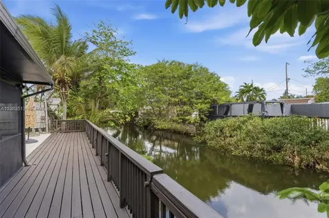 2485 NE 214th Street Miami FL 33180