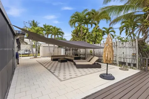 2485 NE 214th Street Miami FL 33180