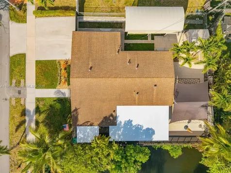 2485 NE 214th Street Miami FL 33180