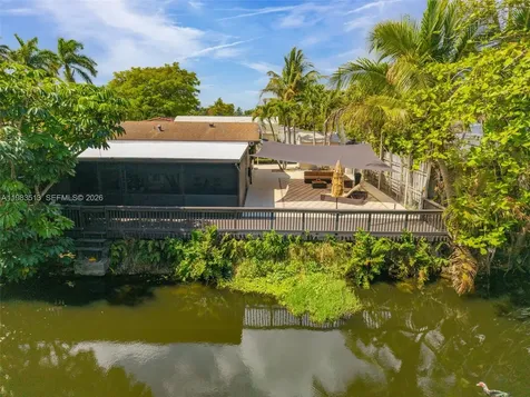 2485 NE 214th Street Miami FL 33180