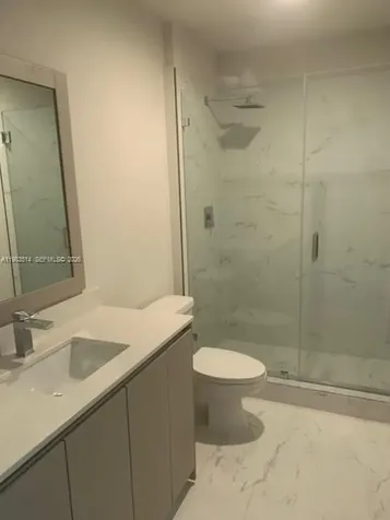 2555 NE 193rd Street Miami FL 33180
