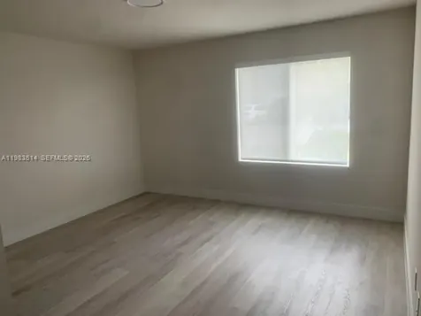 2555 NE 193rd Street Miami FL 33180