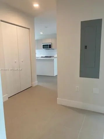 2555 NE 193rd Street Miami FL 33180