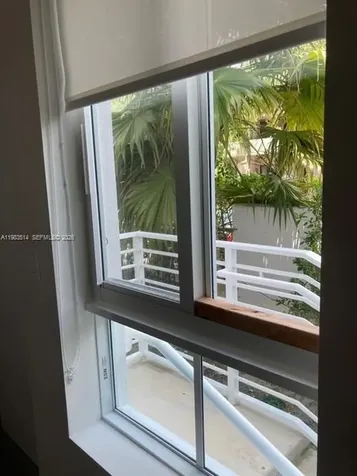 2555 NE 193rd Street Miami FL 33180