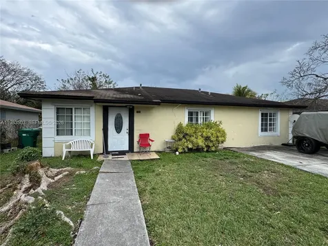 1320 NW 7th Court Florida City FL 33034