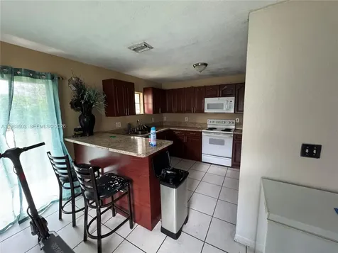 1320 NW 7th Court Florida City FL 33034