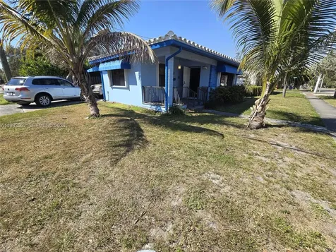 704 SW 2nd Avenue Dania Beach FL 33004