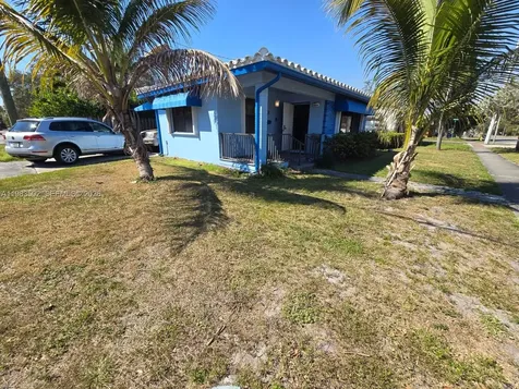 704 SW 2nd Avenue Dania Beach FL 33004