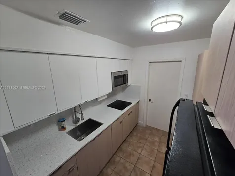 704 SW 2nd Avenue Dania Beach FL 33004
