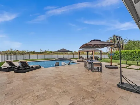 774 Heritage Drive Weston FL 33326
