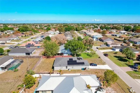 865 SW Mccracken Avenue Port St. Lucie FL 34953