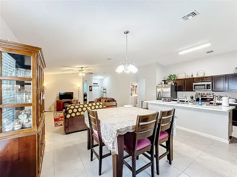 865 SW Mccracken Avenue Port St. Lucie FL 34953