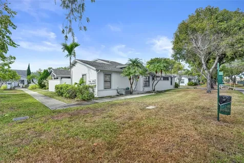 6405 SW 152nd Circle Place Miami FL 33193