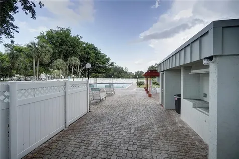 3100 W Rolling Hills Circle Davie FL 33328