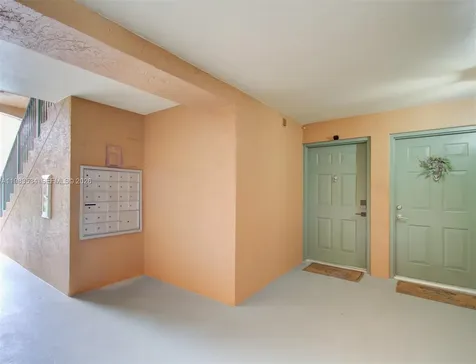 4824 N State Road 7 Coconut Creek FL 33073