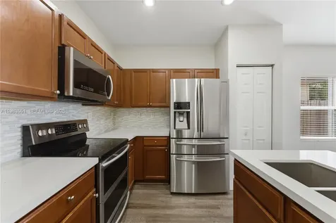 2381 NE 4th Street Homestead FL 33033