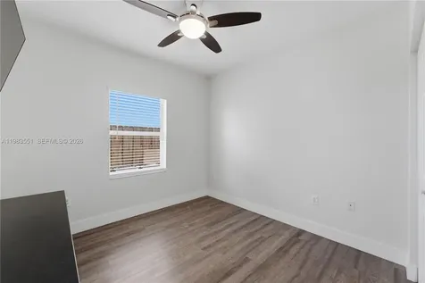 2381 NE 4th Street Homestead FL 33033