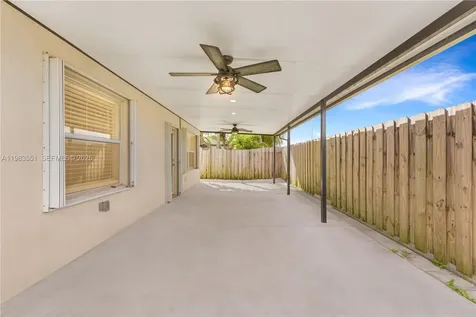 2381 NE 4th Street Homestead FL 33033
