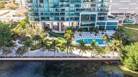 460 NE 28th Street Miami FL 33137