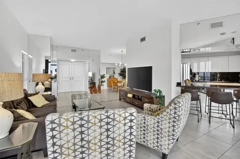 20281 E Country Club Drive Aventura FL 33180