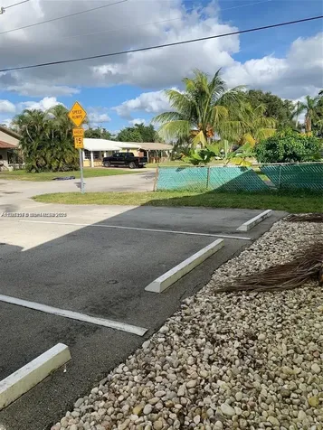 200 NE 45th Street Oakland Park FL 33334