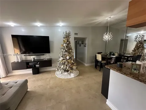 9729 Hammocks Boulevard Miami FL 33196