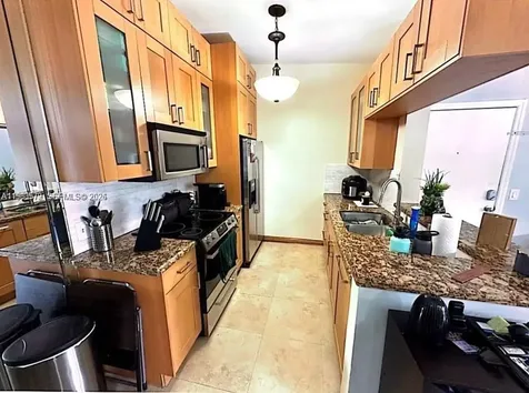 9729 Hammocks Boulevard Miami FL 33196