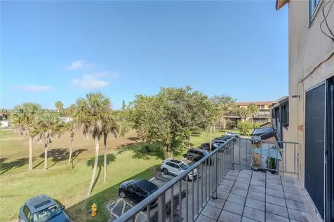 430 Commodore Drive Plantation FL 33325