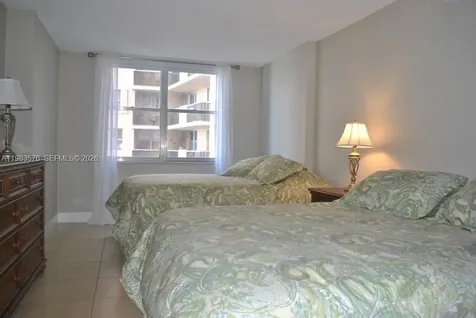 6039 Collins Avenue Miami Beach FL 33140
