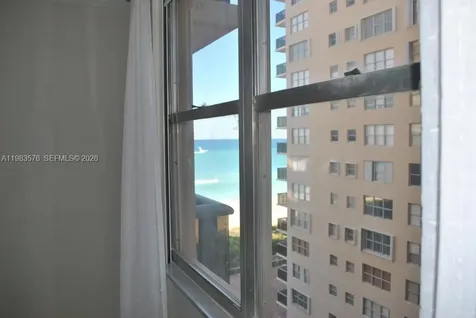 6039 Collins Avenue Miami Beach FL 33140
