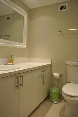 6039 Collins Avenue Miami Beach FL 33140