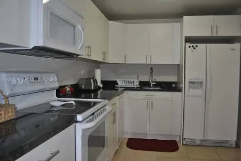 6039 Collins Avenue Miami Beach FL 33140