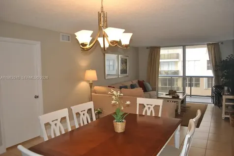 6039 Collins Avenue Miami Beach FL 33140