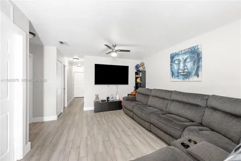 2419 NW 101st Street Miami FL 33147