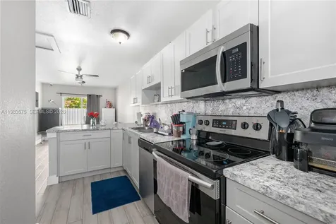 2419 NW 101st Street Miami FL 33147