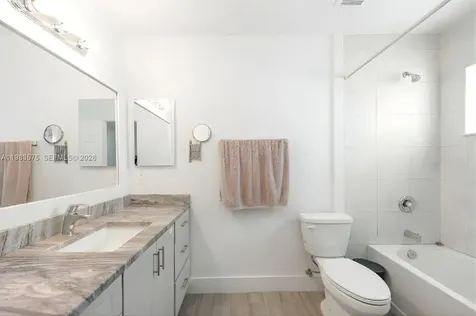 2419 NW 101st Street Miami FL 33147
