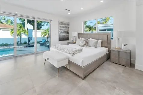 7525 Buccaneer Avenue North Bay Village FL 33141