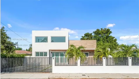 7525 Buccaneer Avenue North Bay Village FL 33141